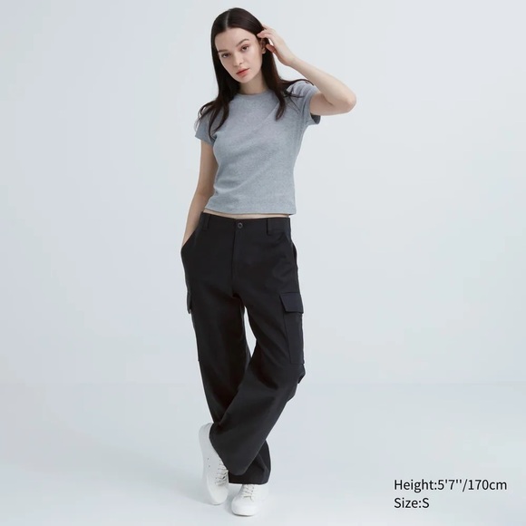 Uniqlo Women's Wide Leg  Cargo Pants - Black - Picture 1 of 5